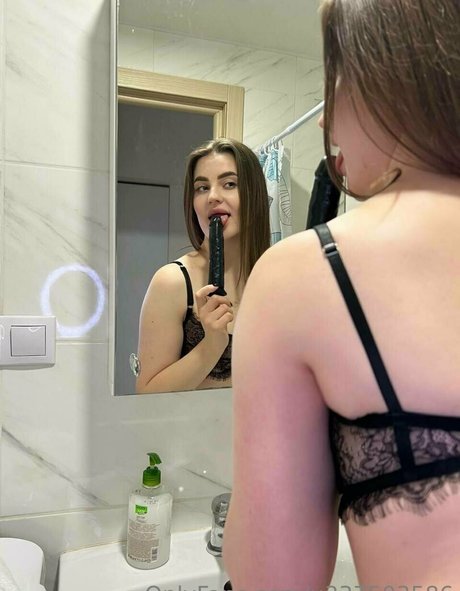Nacktes geleaktes OnlyFans-Foto von Loralove69