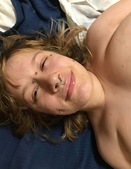 Nacktes geleaktes OnlyFans-Foto von Msmiragejeanfree