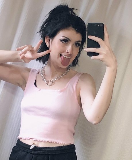 Nacktes geleaktes OnlyFans-Foto von Colliscool