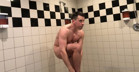 Nacktes geleaktes OnlyFans-Foto von Jensonpaul