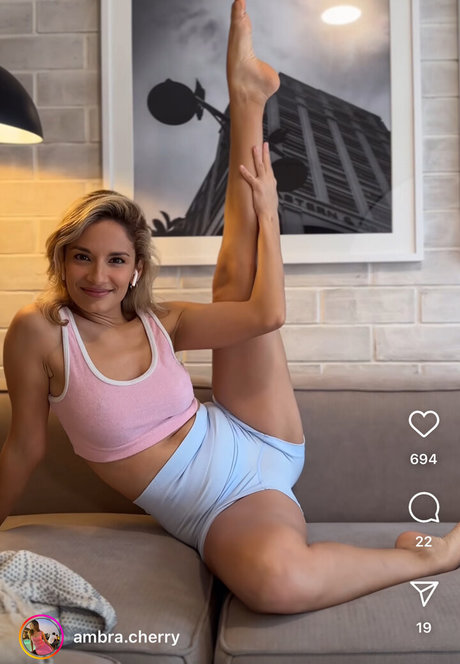 Nacktes geleaktes OnlyFans-Foto von Ambra Cherry