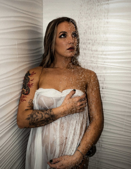 Nacktes geleaktes OnlyFans-Foto von Lilmaddie13