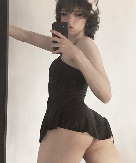 Nacktes geleaktes OnlyFans-Foto von Femboyszn