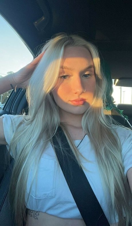Nacktes geleaktes OnlyFans-Foto von Roxanne Rhodes