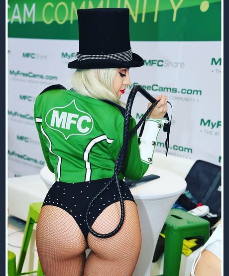 Nacktes geleaktes OnlyFans-Foto von Quincyentertainment