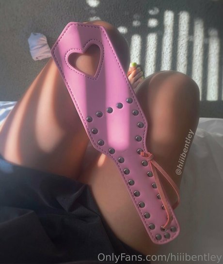 Nacktes geleaktes OnlyFans-Foto von Hiiibentley