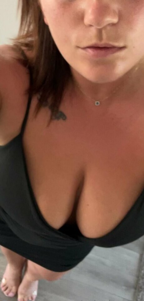Nacktes geleaktes OnlyFans-Foto von Missbrown30