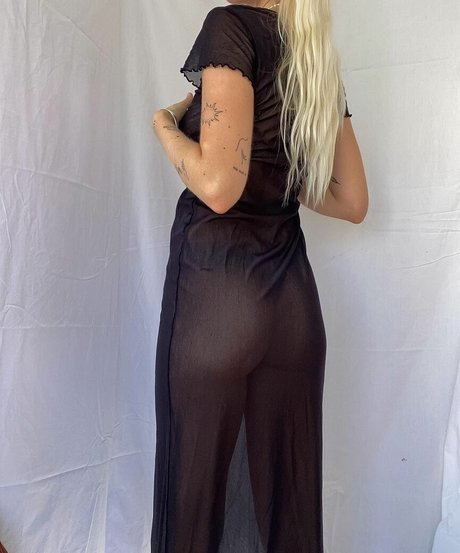 Nacktes geleaktes OnlyFans-Foto von Maaddielewis