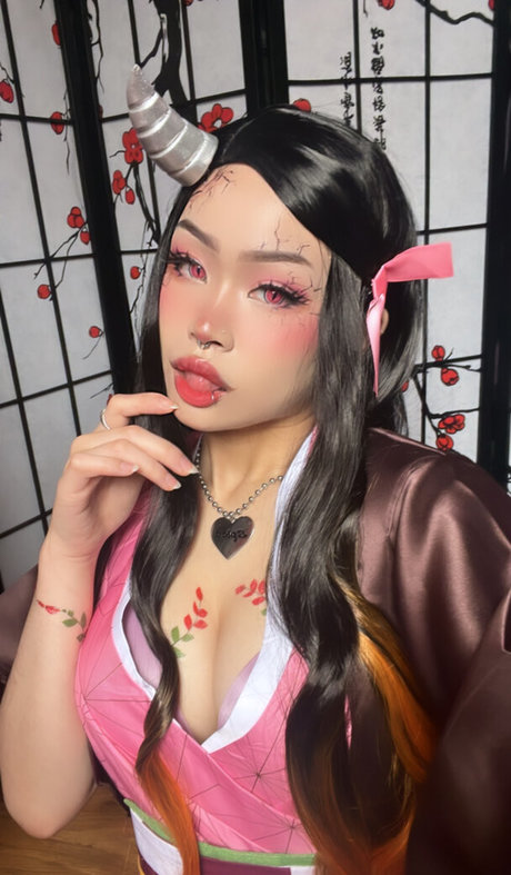Nacktes geleaktes OnlyFans-Foto von Luhvars