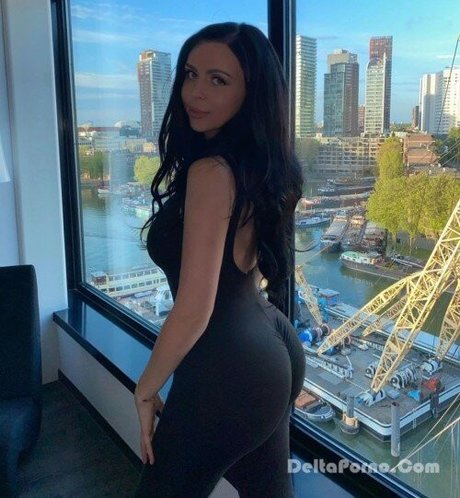Nacktes geleaktes OnlyFans-Foto von Karolina Nella
