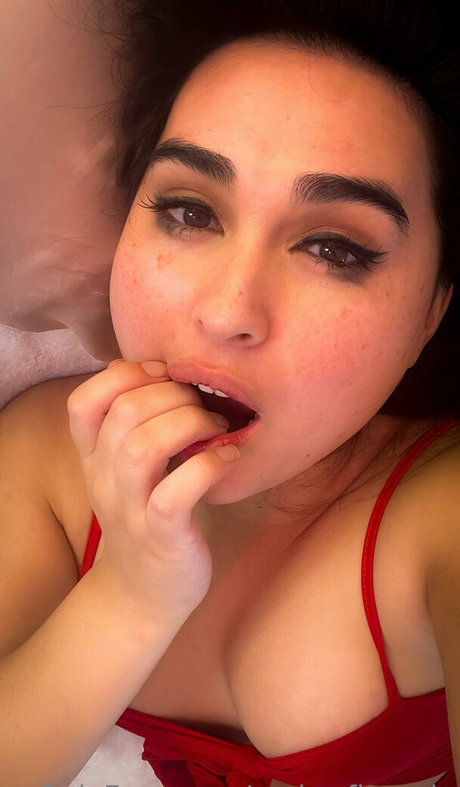 Nacktes geleaktes OnlyFans-Foto von Emberfieravip