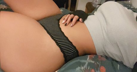 Nacktes geleaktes OnlyFans-Foto von Hanilovesyou
