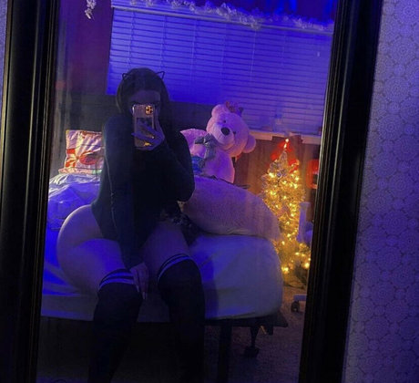Nacktes geleaktes OnlyFans-Foto von Melcat