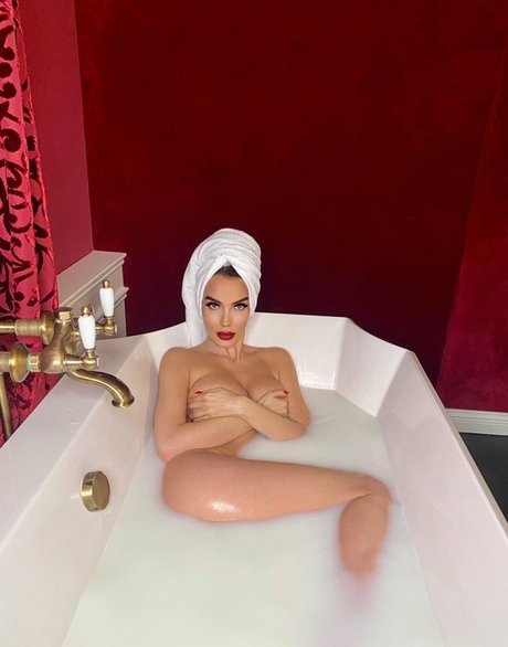 Nacktes geleaktes OnlyFans-Foto von Mistress Ultraviolence