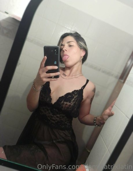 Nacktes geleaktes OnlyFans-Foto von Dominatrixlatin