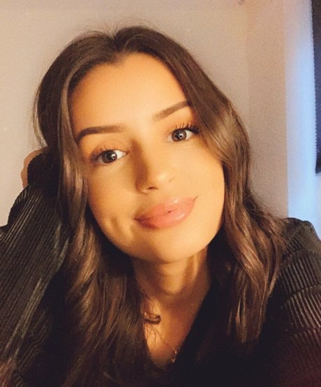 Nacktes geleaktes OnlyFans-Foto von Noraexplorer