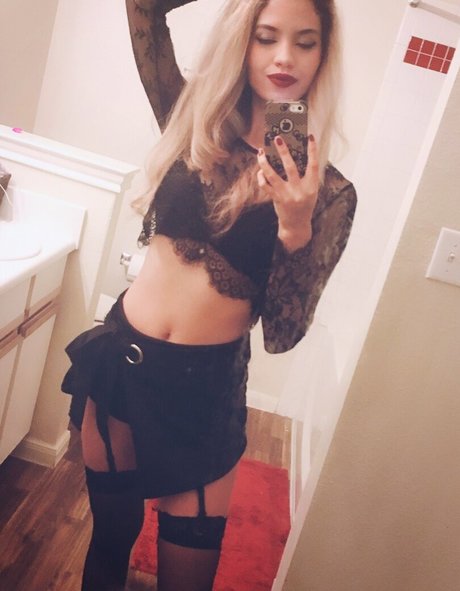 Nacktes geleaktes OnlyFans-Foto von Trickywi