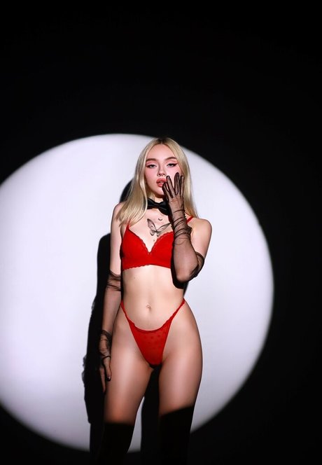 Nacktes geleaktes OnlyFans-Foto von Adelewilson