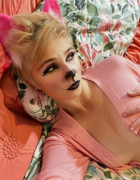 Cherryfoxjk