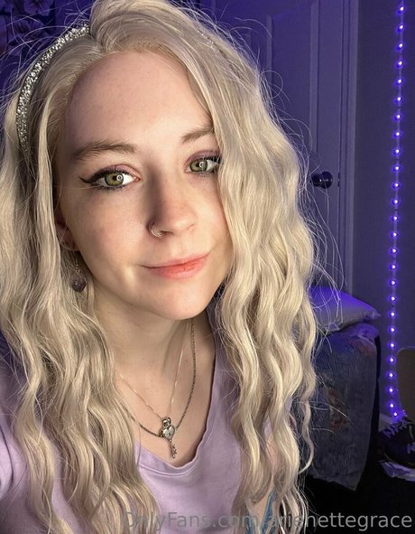 Nacktes geleaktes OnlyFans-Foto von Arienettegrace