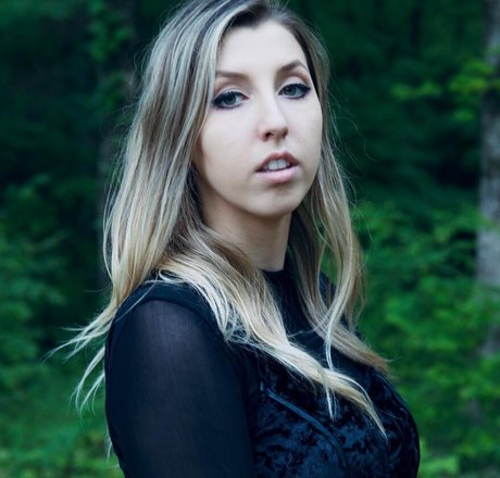 Nacktes geleaktes OnlyFans-Foto von Abigail Cristea