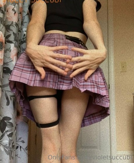 Nacktes geleaktes OnlyFans-Foto von Violetsuccubi