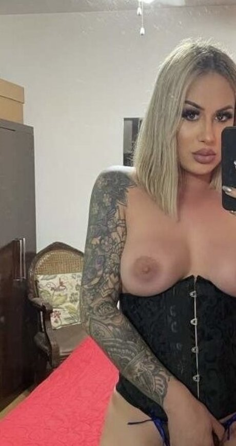 Nacktes geleaktes OnlyFans-Foto von Marubeluhot