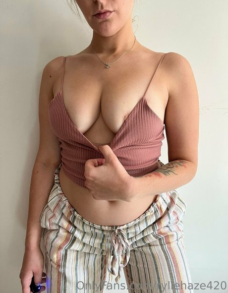 Ryliehazefeedee