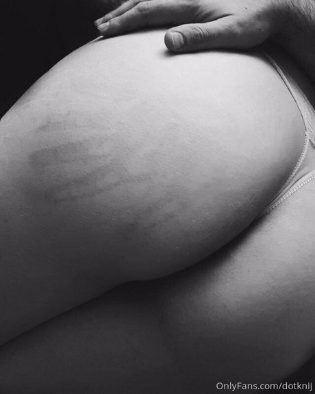Nacktes geleaktes OnlyFans-Foto von Dotknij