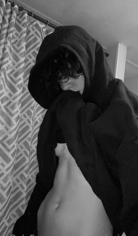 Nacktes geleaktes OnlyFans-Foto von Seriouslyzippy