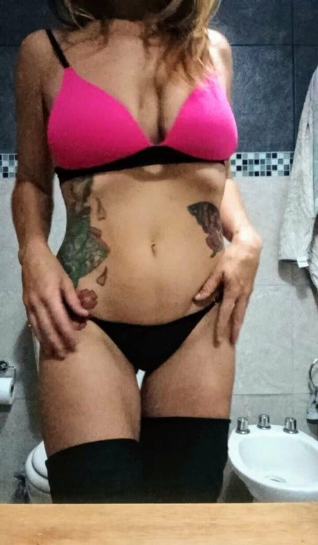 Nacktes geleaktes OnlyFans-Foto von Reddishlulu