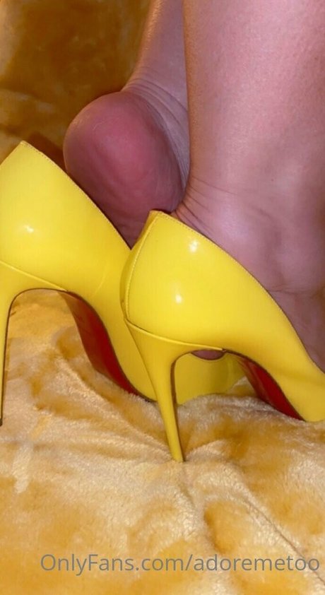 Nacktes geleaktes OnlyFans-Foto von Adoremetoo
