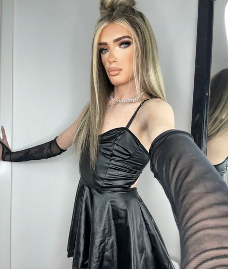 Nacktes geleaktes OnlyFans-Foto von Spicyshantel