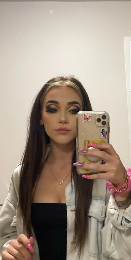 Nacktes geleaktes OnlyFans-Foto von Badgirljayde