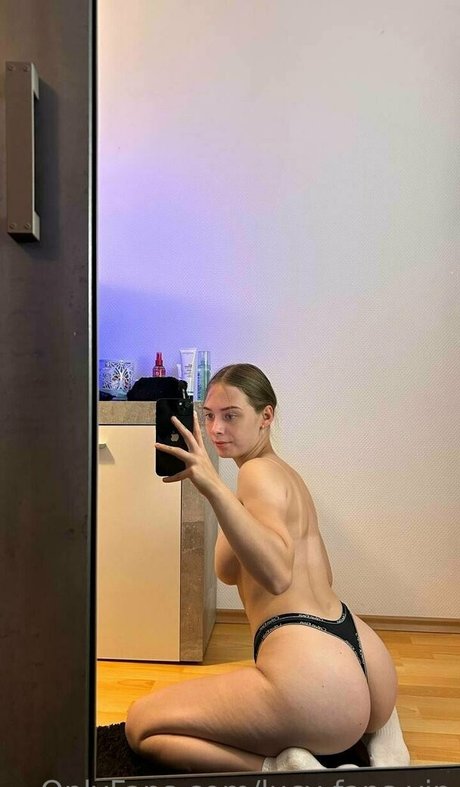 Nacktes geleaktes OnlyFans-Foto von Lucyfansvip