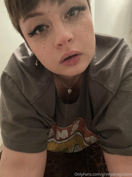 Nacktes geleaktes OnlyFans-Foto von Audraobscura
