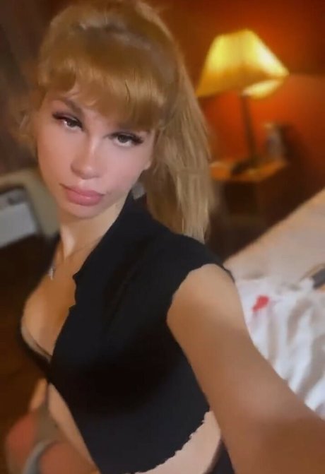 Nacktes geleaktes OnlyFans-Foto von Barbieswetdream