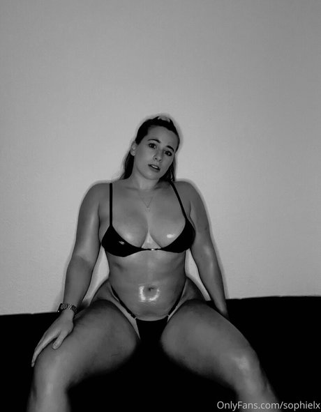 Nacktes geleaktes OnlyFans-Foto von Sophielx