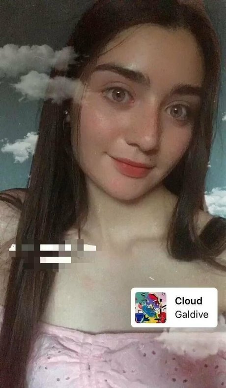Nacktes geleaktes OnlyFans-Foto von Teenagertits