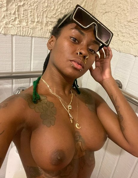 Nacktes geleaktes OnlyFans-Foto von Mercuryfree