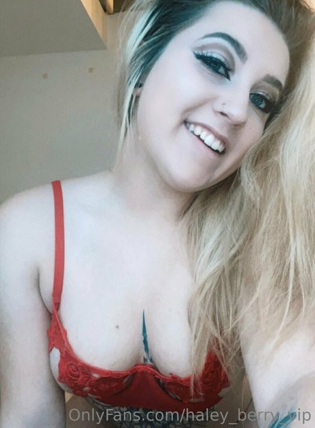 Nacktes geleaktes OnlyFans-Foto von Haleyberry