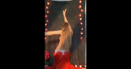 Belly Dancer Lisa
