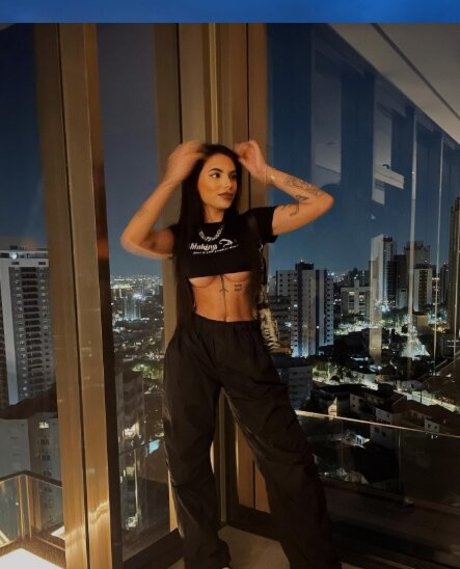 Nacktes geleaktes OnlyFans-Foto von Isa Rockenbach
