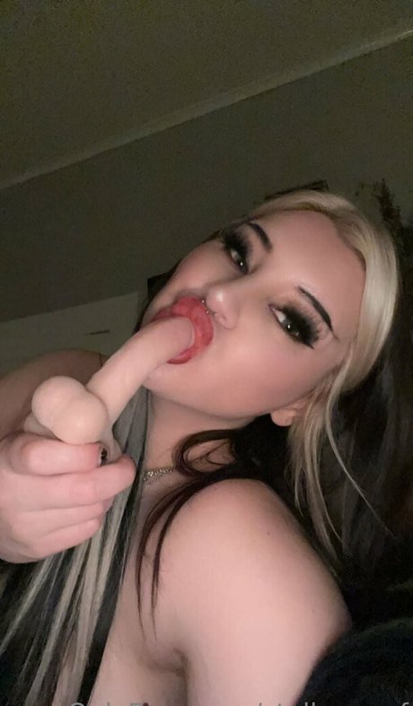 Nacktes geleaktes OnlyFans-Foto von Stalkerexgf