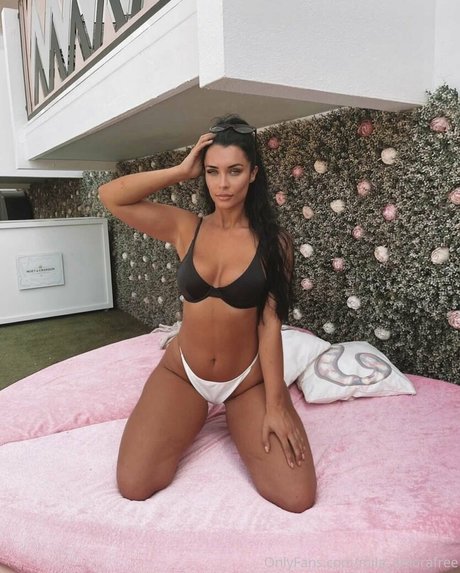 Nacktes geleaktes OnlyFans-Foto von Milaamorax
