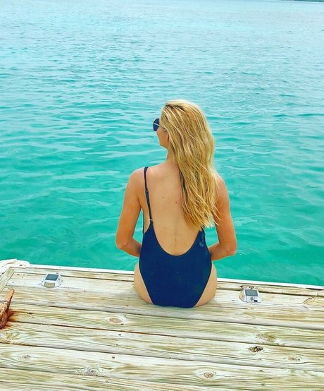 Nacktes geleaktes OnlyFans-Foto von Laura Rutledge