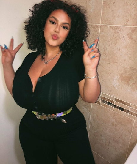 Hunny Mims