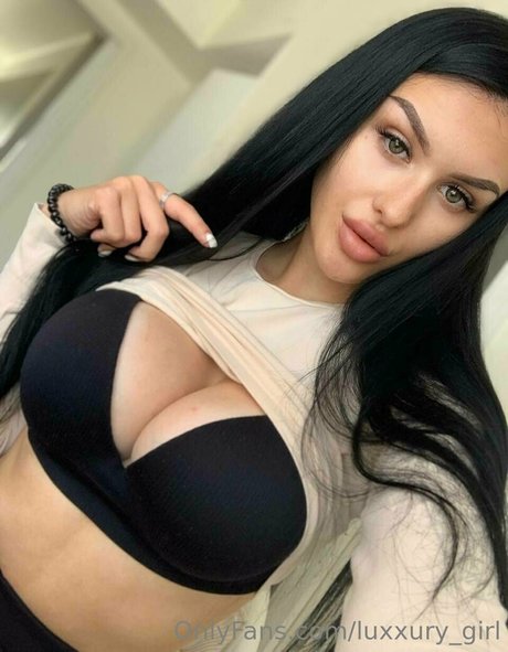 Nacktes geleaktes OnlyFans-Foto von Katanacat
