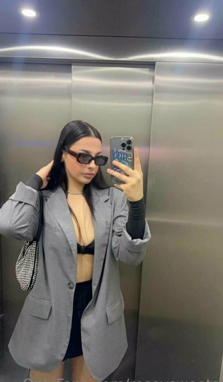Nacktes geleaktes OnlyFans-Foto von Roseysweets