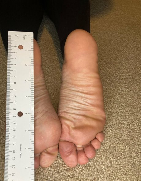 Nacktes geleaktes OnlyFans-Foto von Slendersolesmom